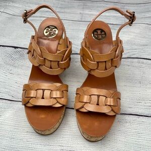 EUC Tory Burch Leather Weave Wedge Sandals, Gold TB & Accents, Cork, Size 6.5